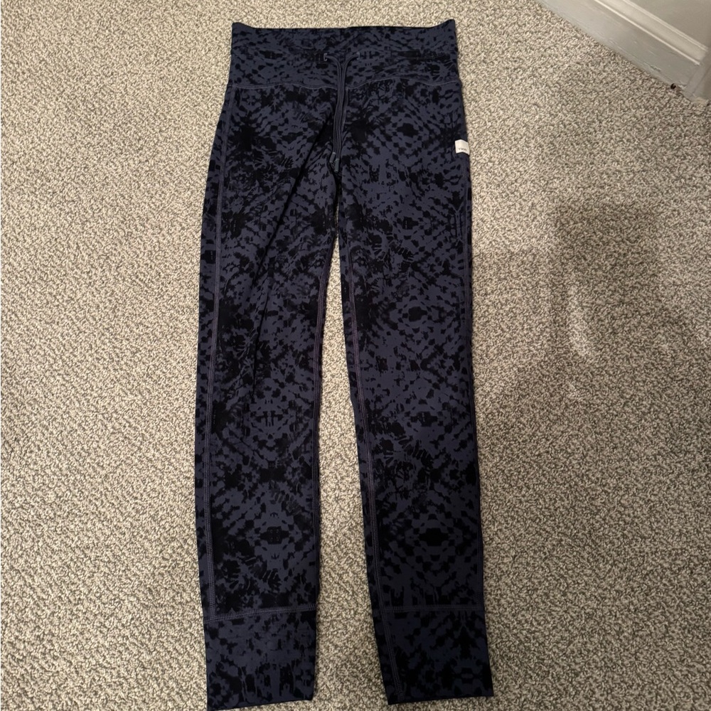Vuori Navy Patterned Leggings